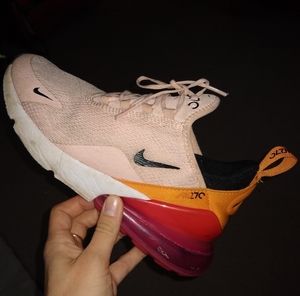 Nike women's 270s
